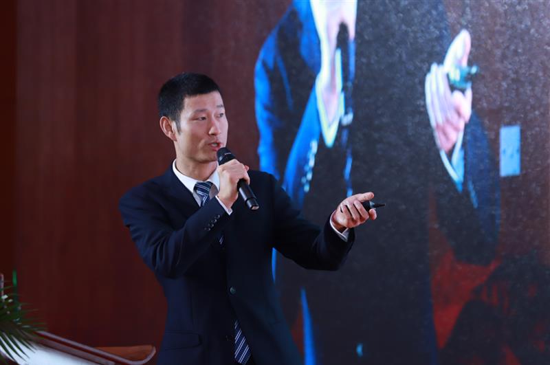 阿拉丁(ALD)铝土矿分析师 成文超